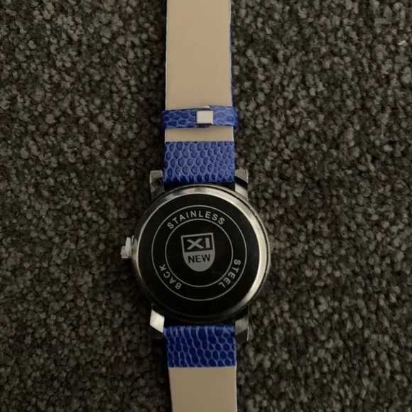 Watches - Picture 5 of 5